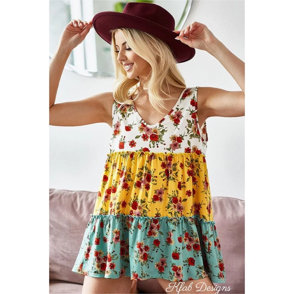 ❤️LAST 1! V Neck Soft Jersey Knit Floral Color Block Tiered Ruffle Top! - Picture 1 of 16